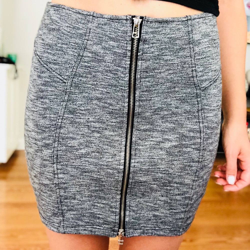 Charcoal zip-up skirt